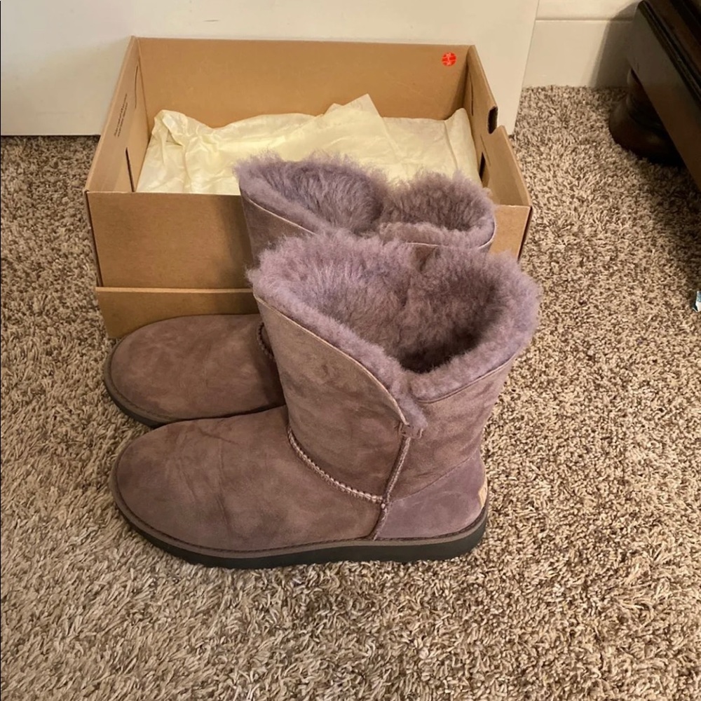 Worn 1 Time Ugg Short Stormy Gray 8.5!!!